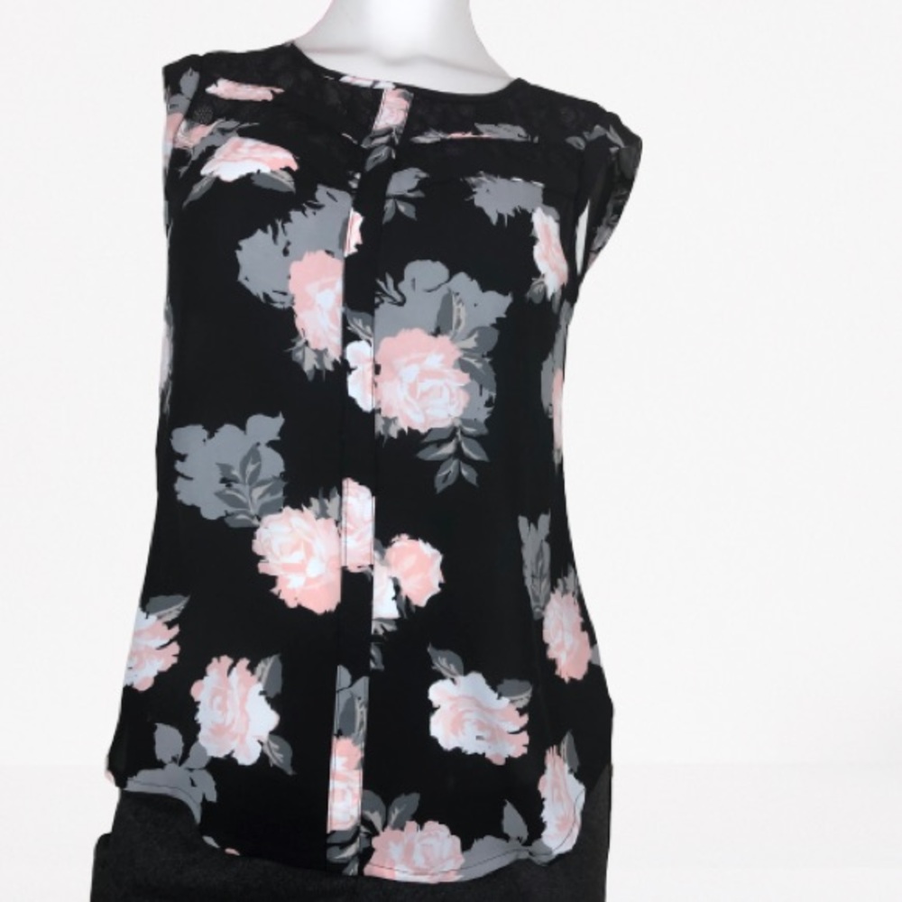 Candie’s Sleeveles Top Floral Size XS